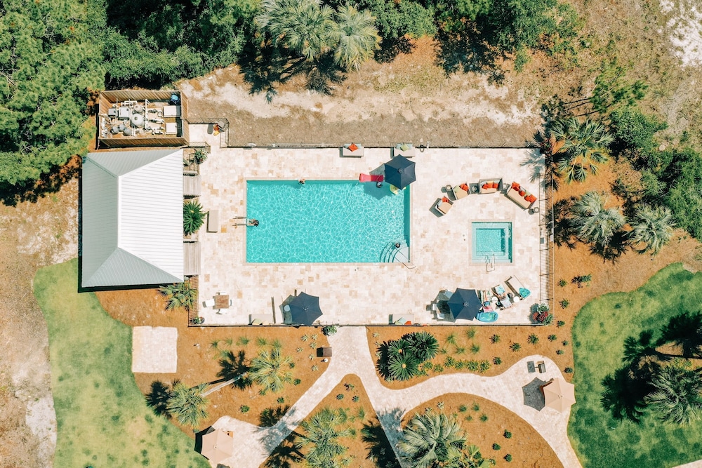The Sea Chord Gulf Lake Views Balcony Pool