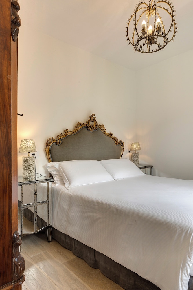 Entire Hilltop Villa With Private Pool In Palazzuolo Sul Senio
