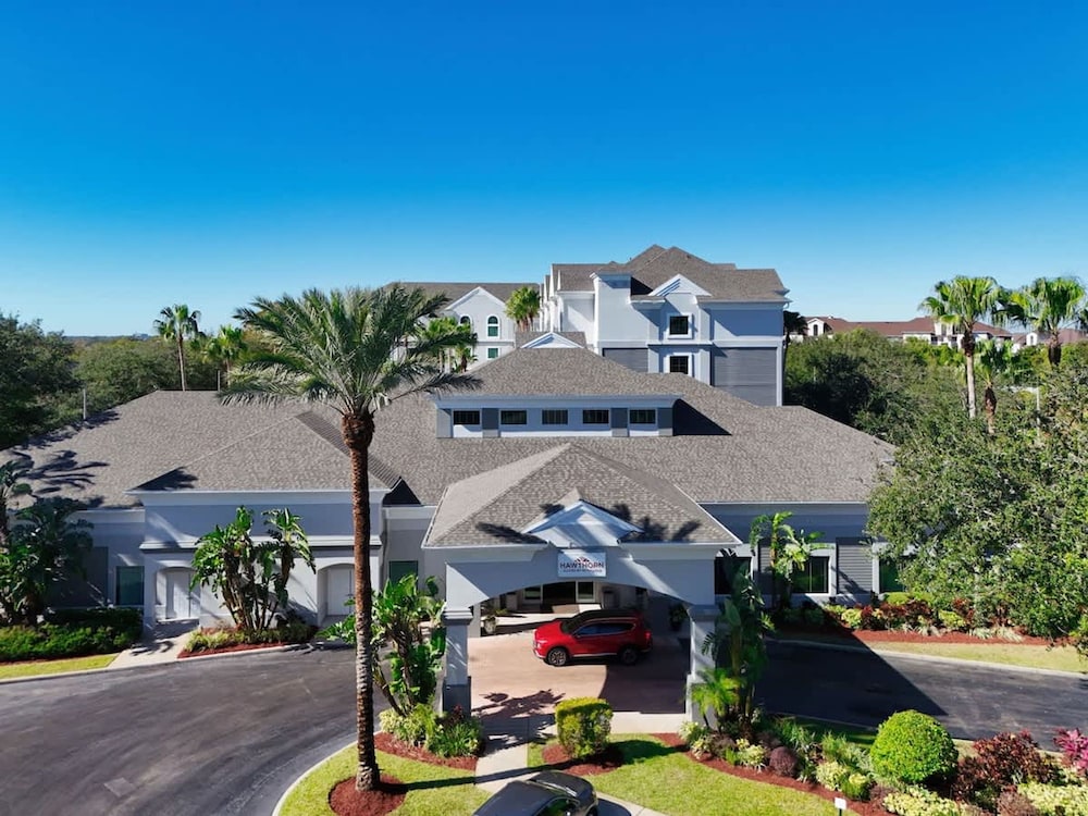 1BR Free Shuttle to Disney Parks