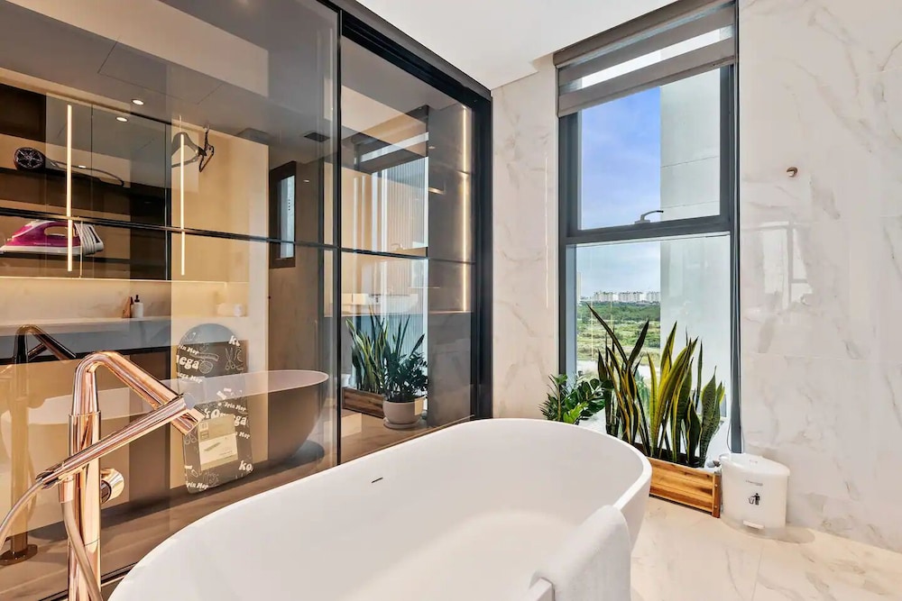 The Metropole - Horizon View Riverside
