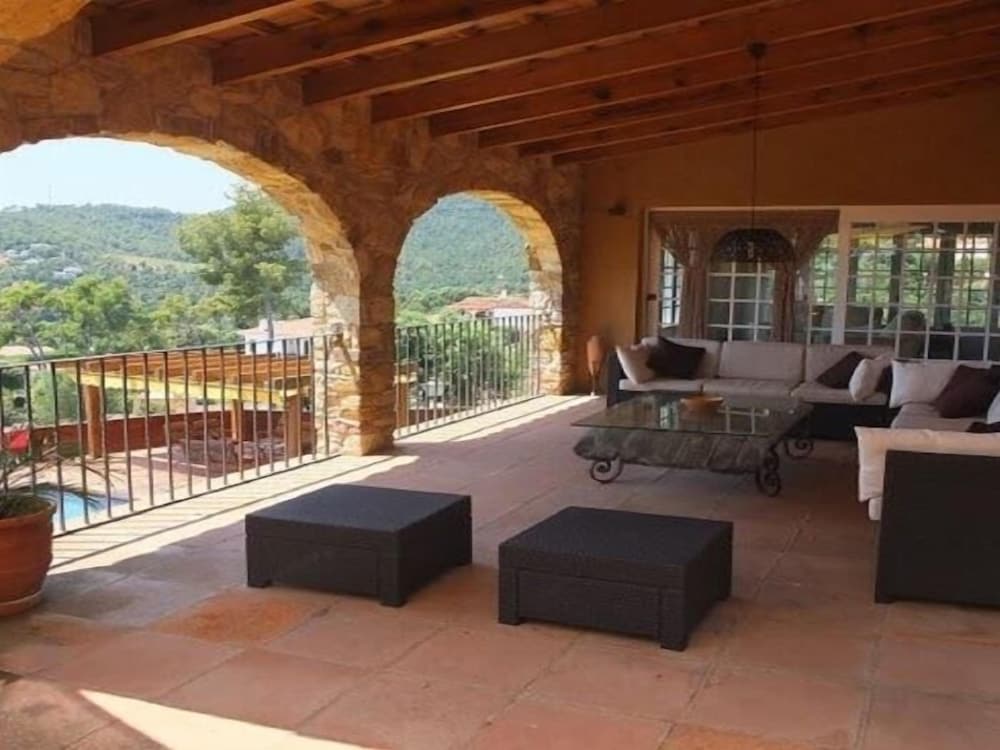 Casa Piñol view 4