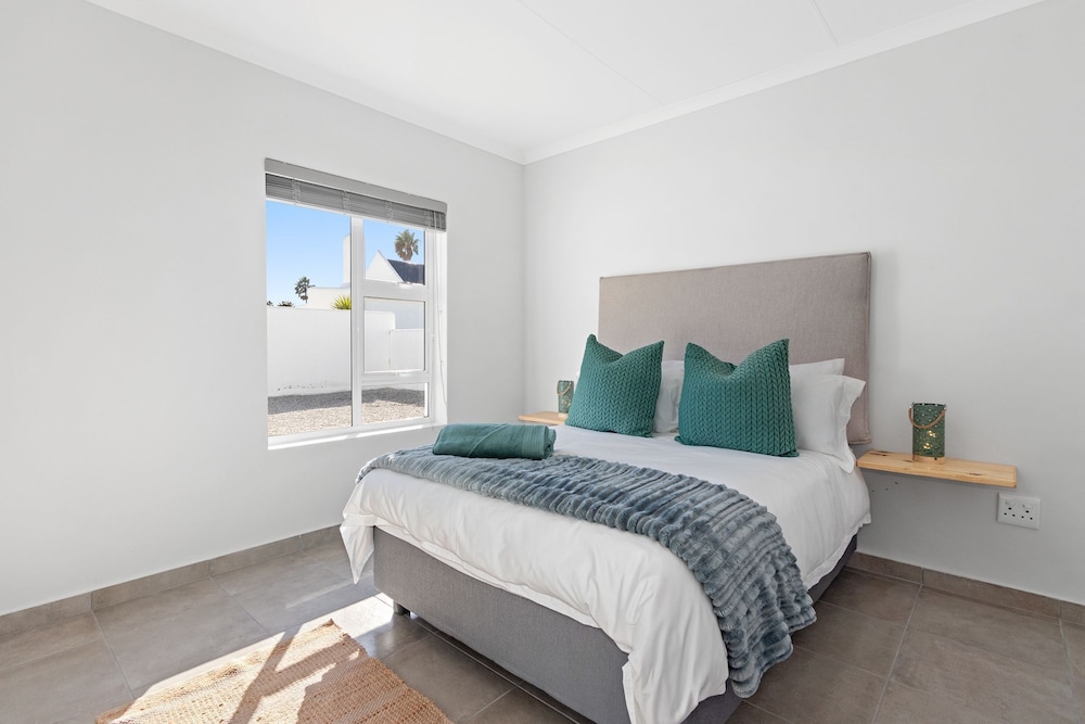 Lampiesbaai Beach House