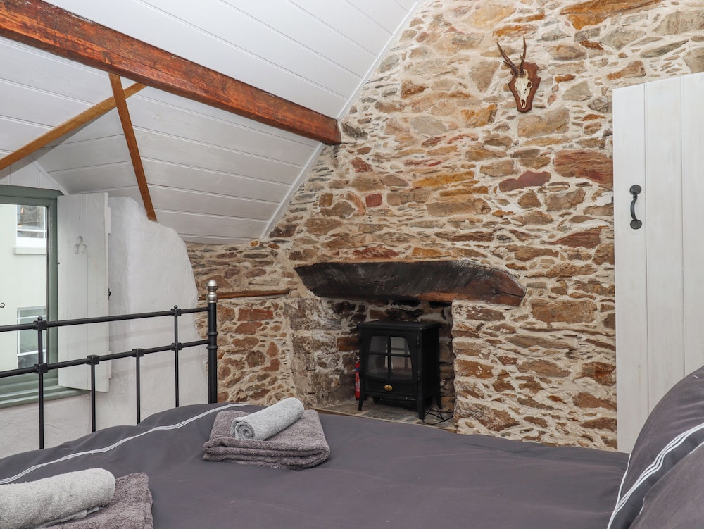 Alpha Cottage