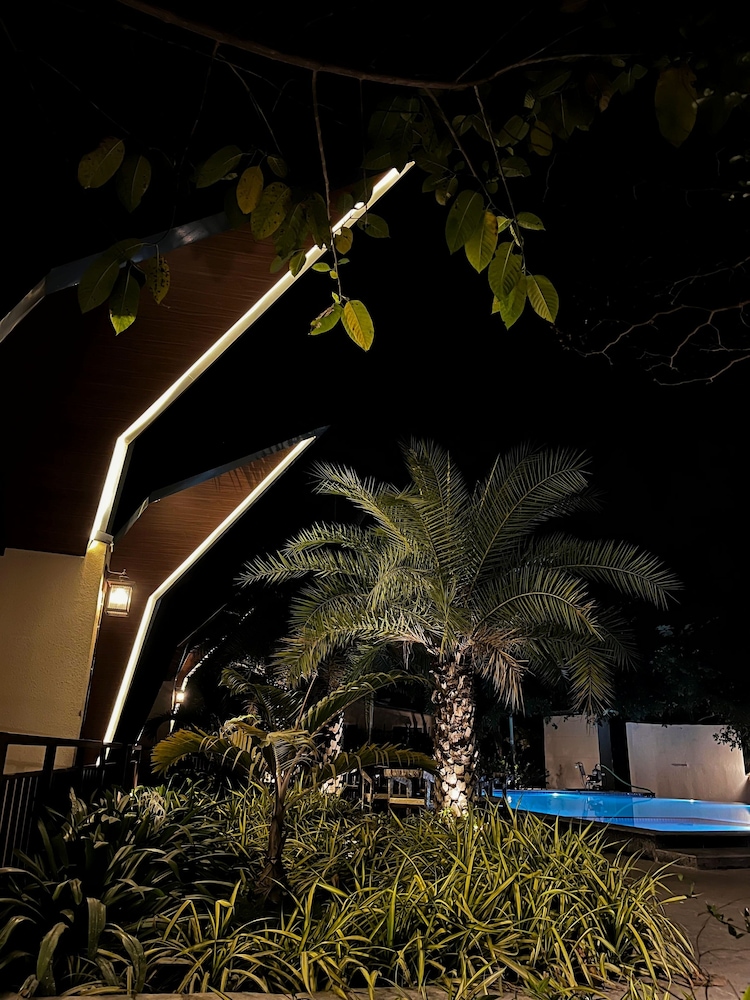 Bird's Nest Resort - Shahapur
