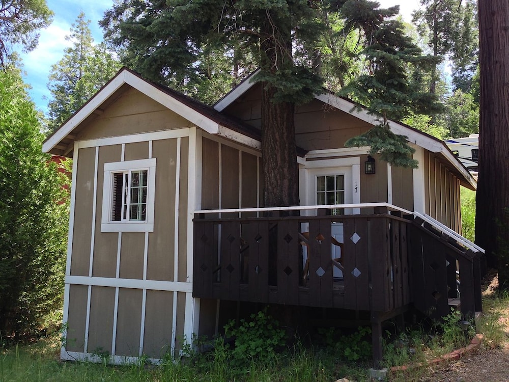 Antlers Inn