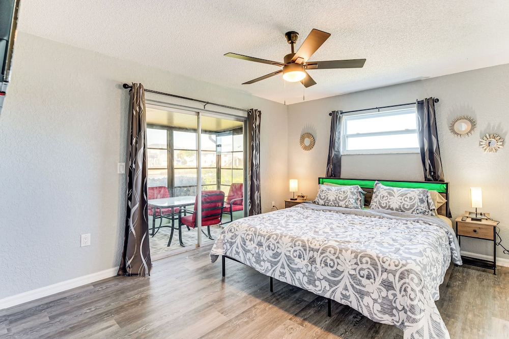 2 Mi to Beach: Canal-front Home in Hernando Beach