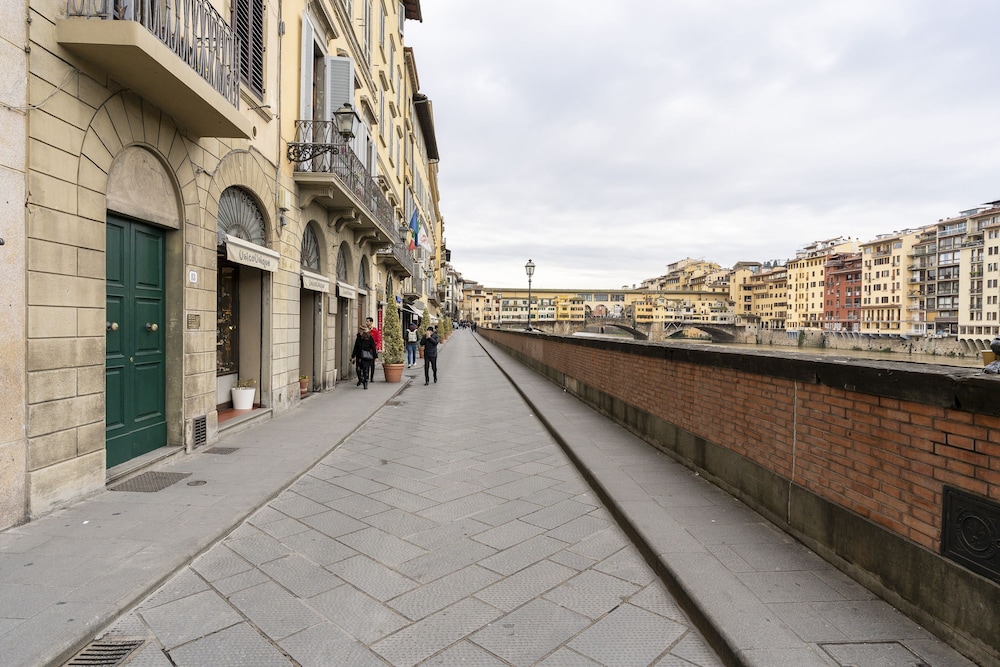 Acciaiuoli 18 in Firenze