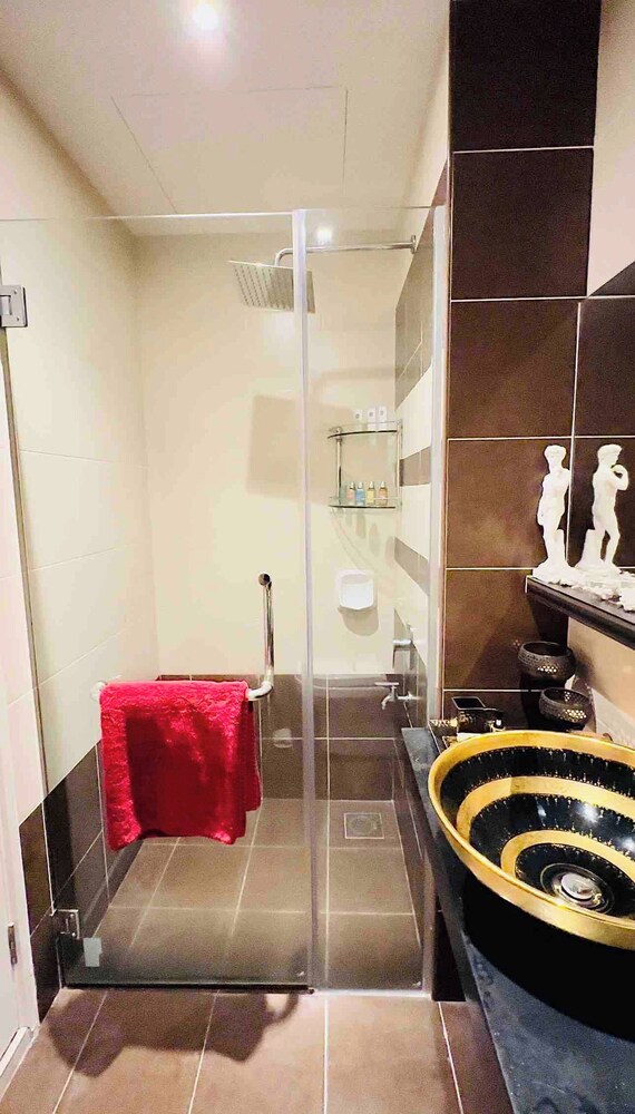 The JB House - A 5 Star Quality Home At Iskandar Puteri