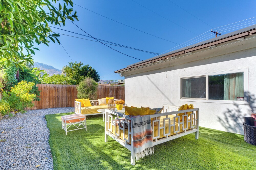 2 Mi to Dtwn: Vintage-inspired Gem in Palm Springs