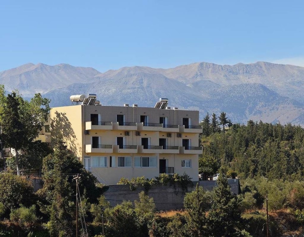 Kaloudis Apartments