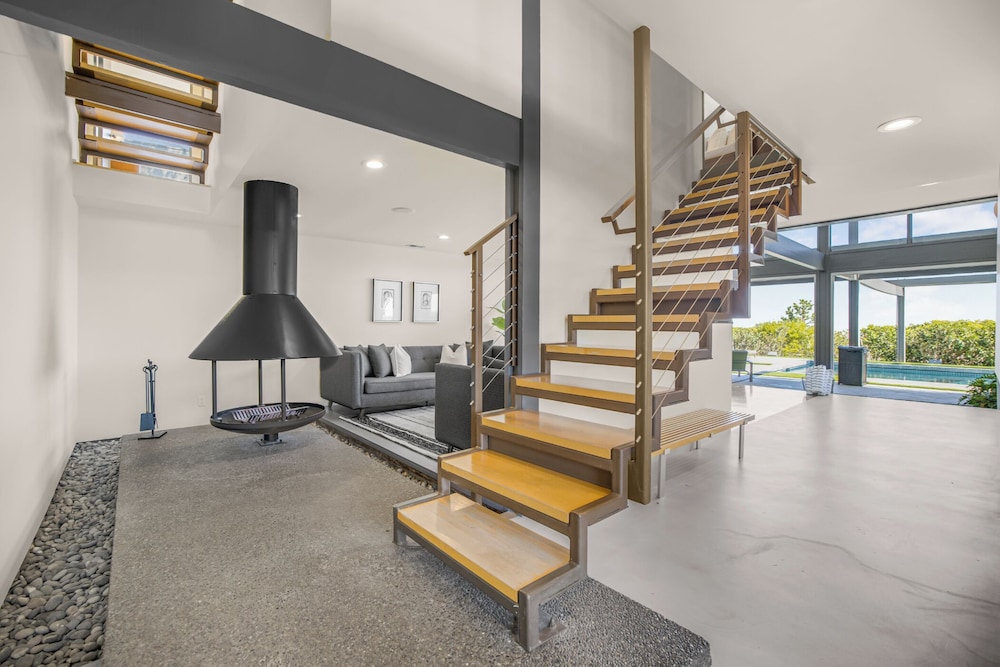 Solara Point - Sunset to Skyline With Pool & Epic Views
