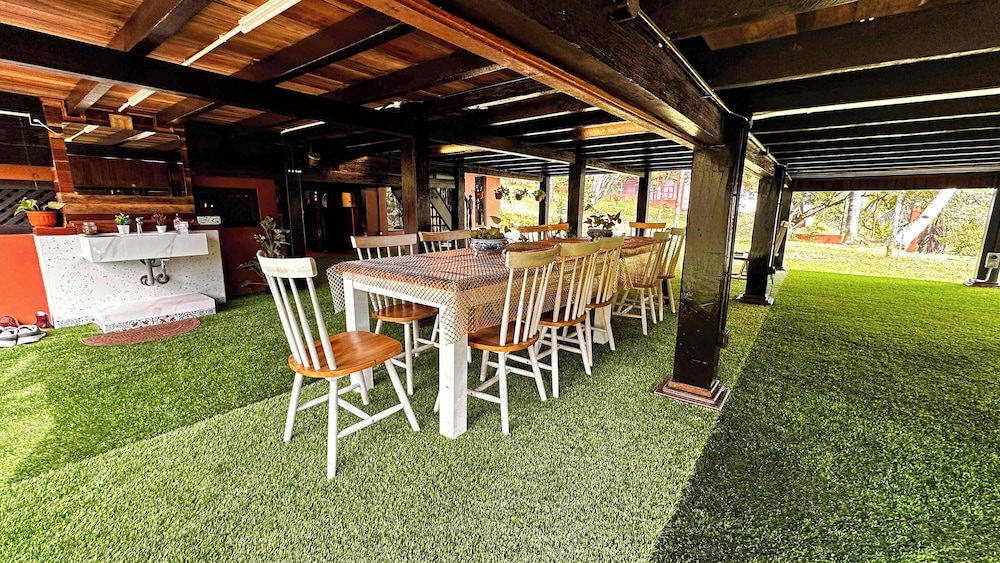 Charming Nature Kampung Home for Family Getaways