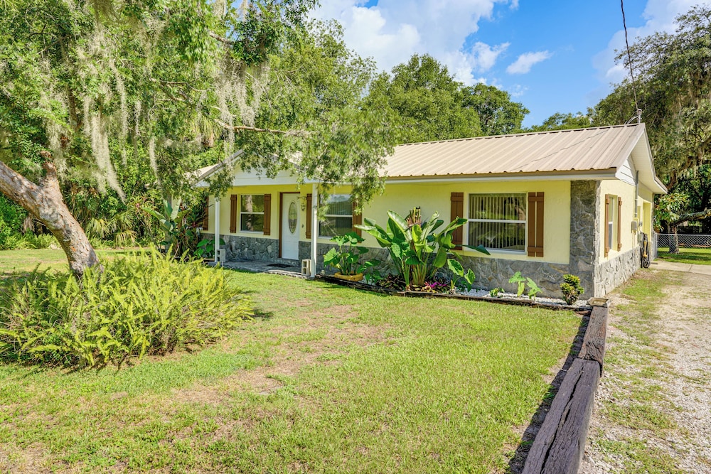 Welcoming Bartow Home Near Family Attractions! view 2