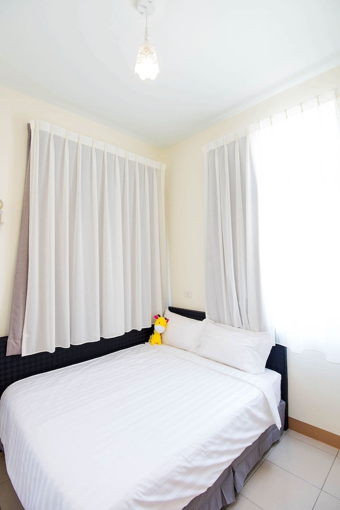 Happy Home Stay