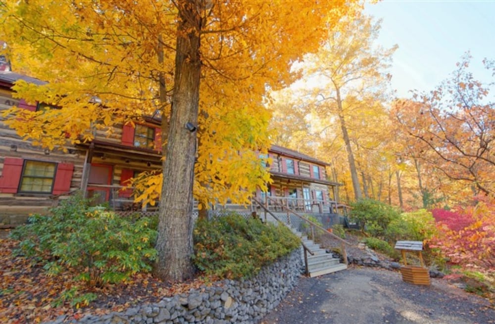 Sugar Tree Inn