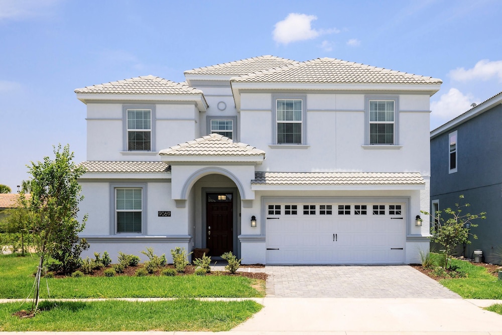 9069hs- The Retreat at Championsgate view 4