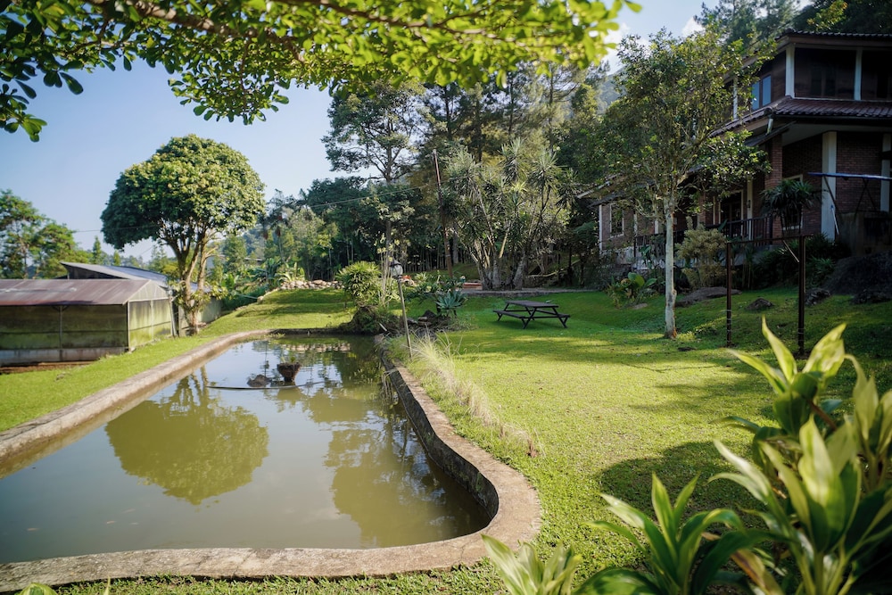 Villa Lingga Puncak