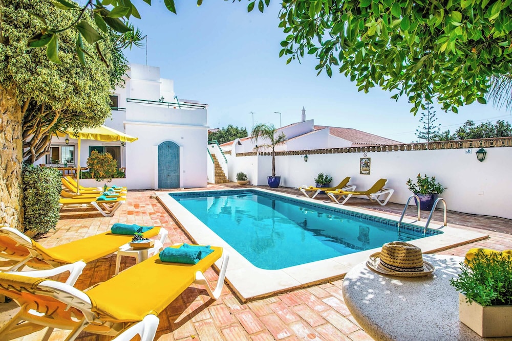 Villa Rebela
