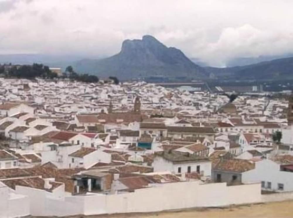 Hostal Colón view 5