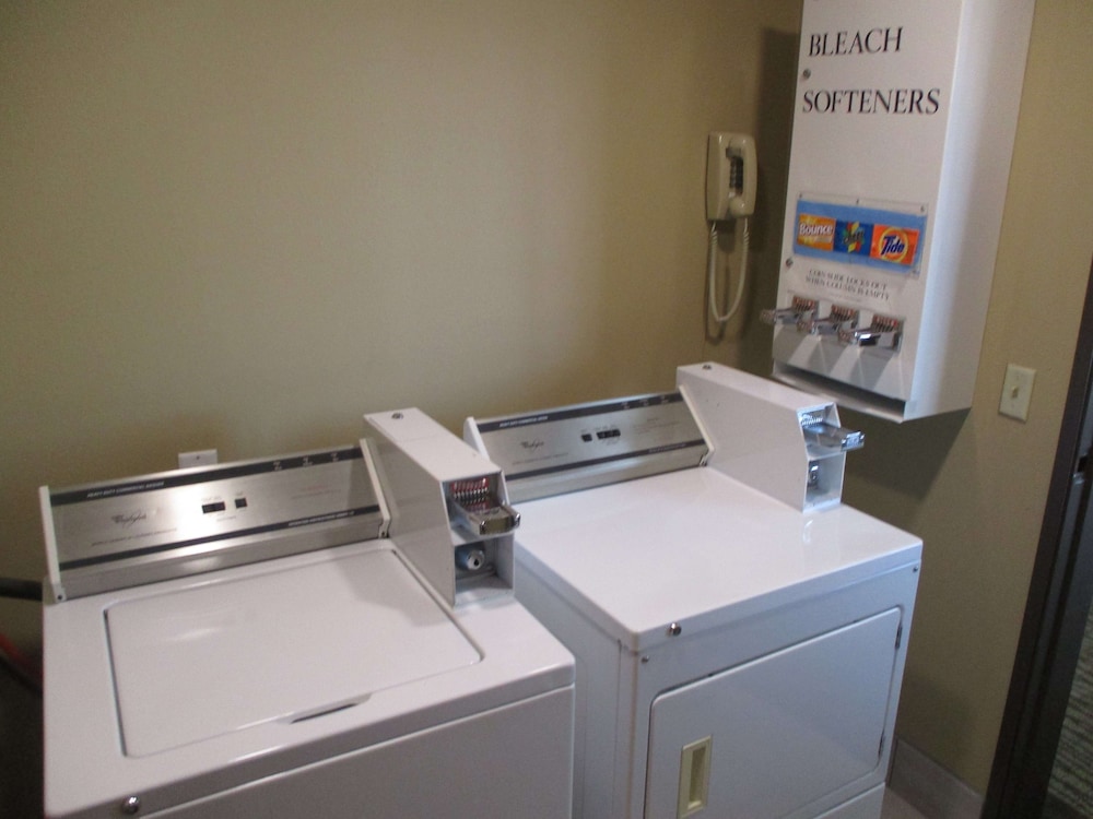 Emporia Vacations - Best Western Emporia Inn - Property Image 8