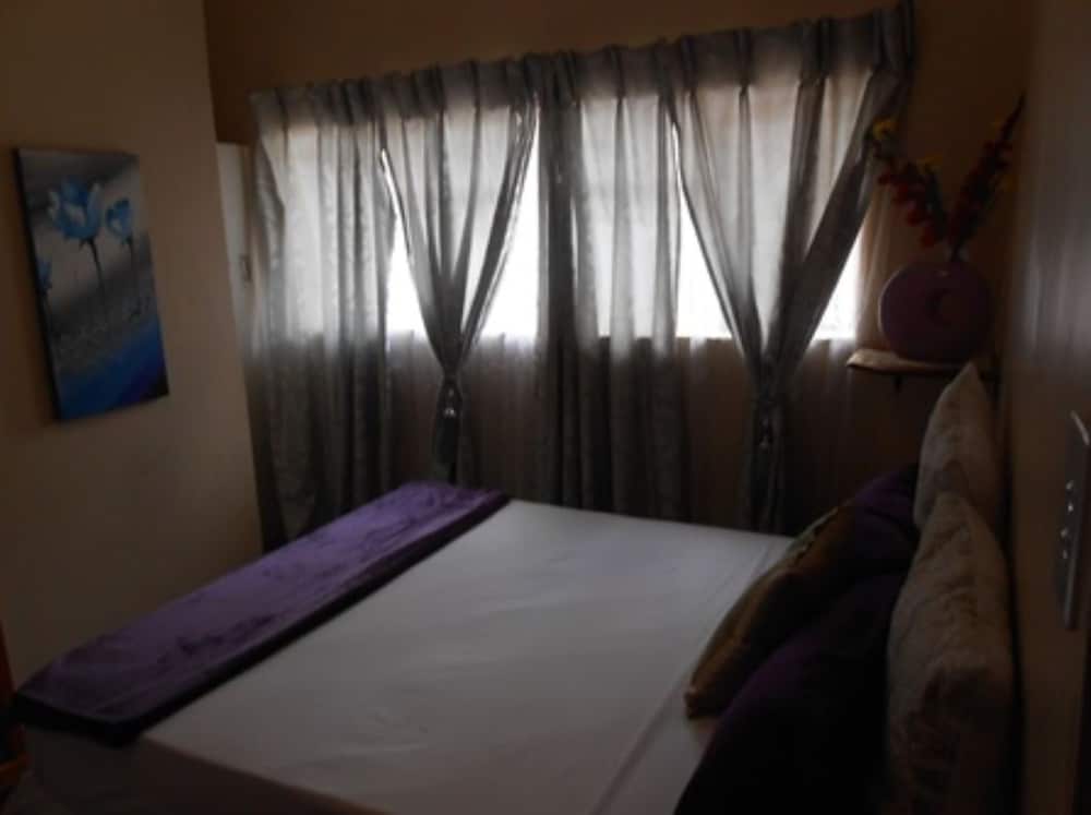 Avion Lodge view 5
