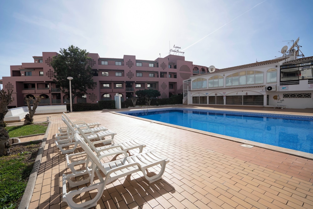 Albufeira apartment suite Velamar view 3
