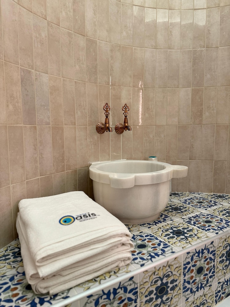 Oasis Inn Budapest