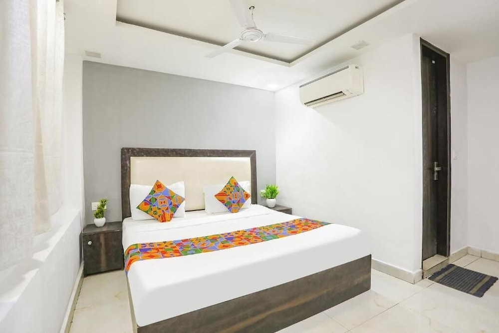 Comfy Stay Hotels