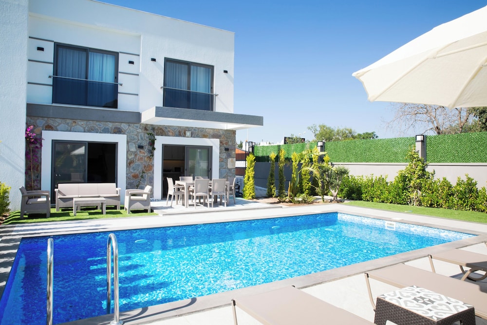 İmportantTravel BD4109 2Bedroomed Villa