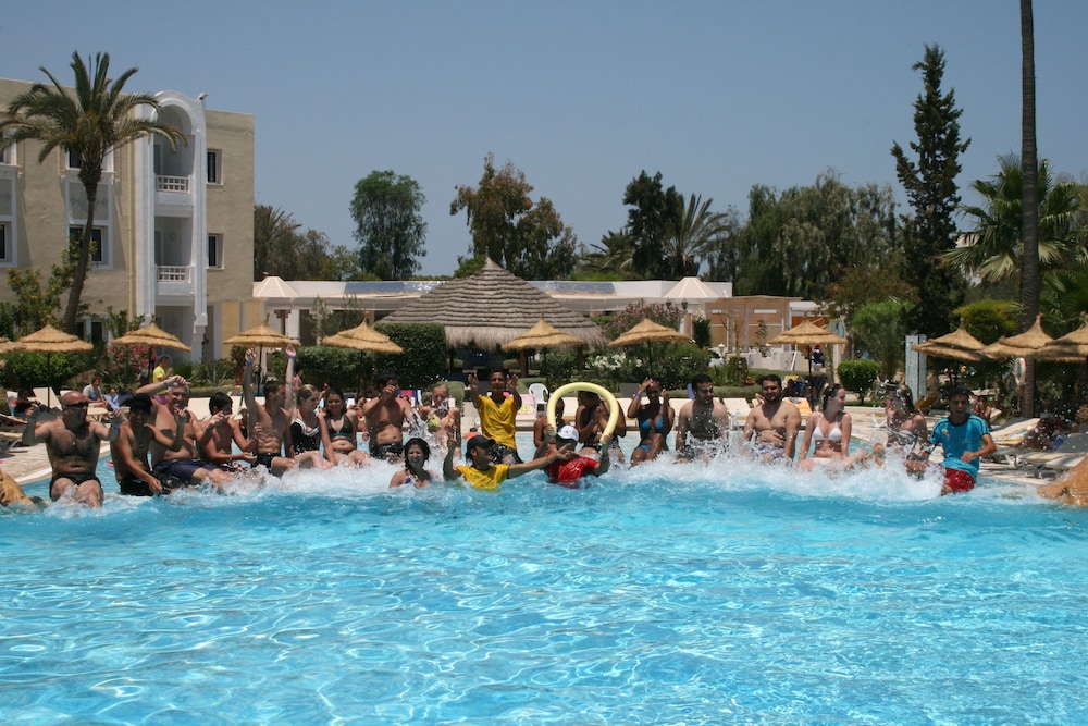 Joya Paradise