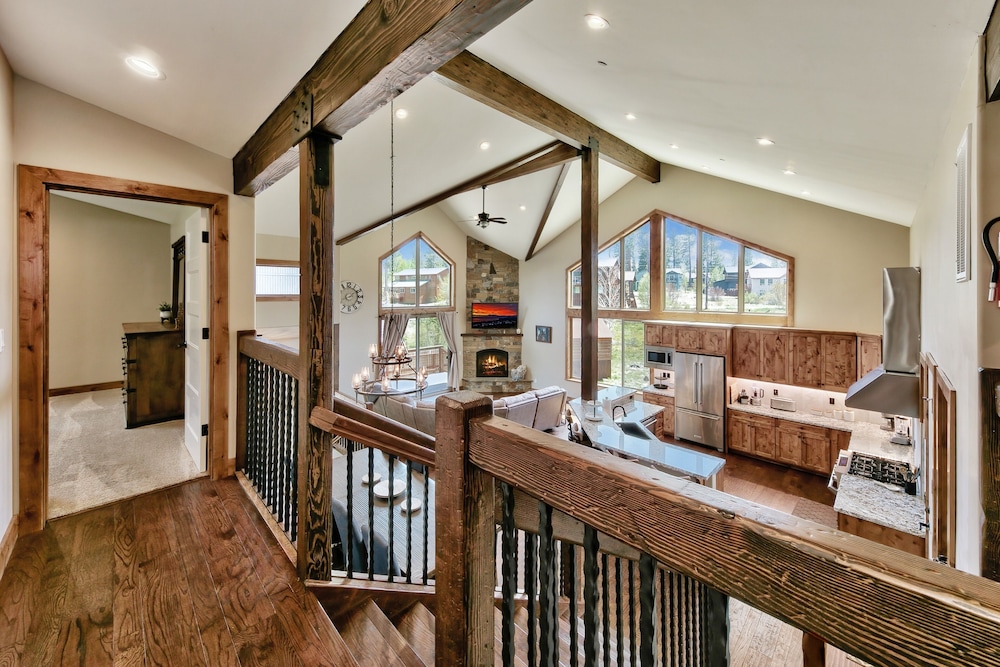 1008c Mountain View Retreat 5 Bedroom Home