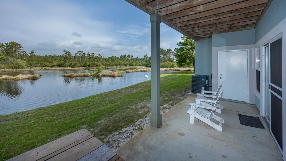 Romar Lakes 103a 2 Bedroom Condo view 4