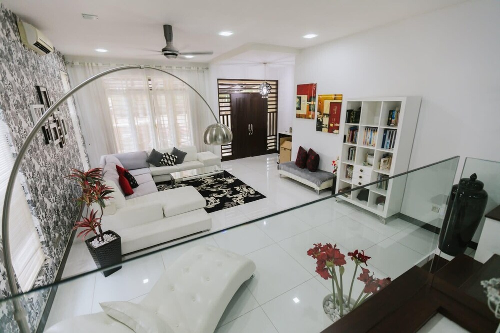 Lux 6BR Home Private Rooftop Garden Kemensah KL