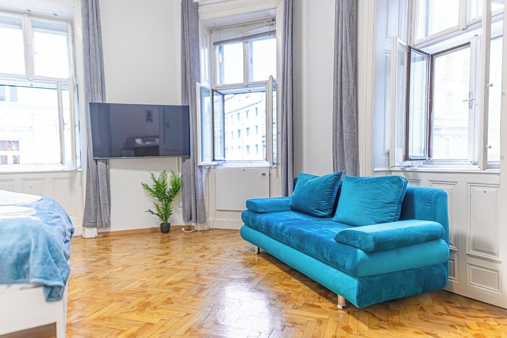 Comfy 2BR Apt For 6 Wiener Stadthalle