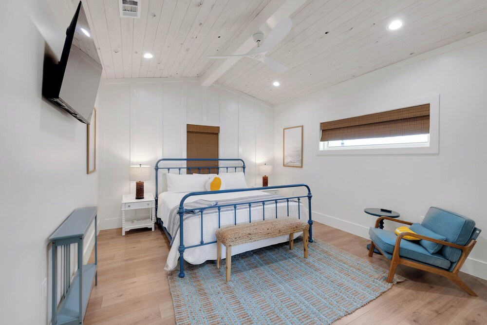 Suite Beach Tybee by Tybee Vacation Rentals