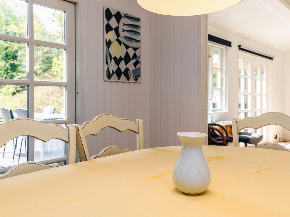 6 Person Holiday Home in Gedser