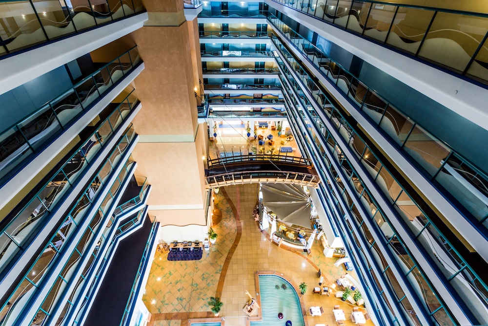 Surfers Paradise Vacations - Club Wyndham Crown Towers - Property Image 2