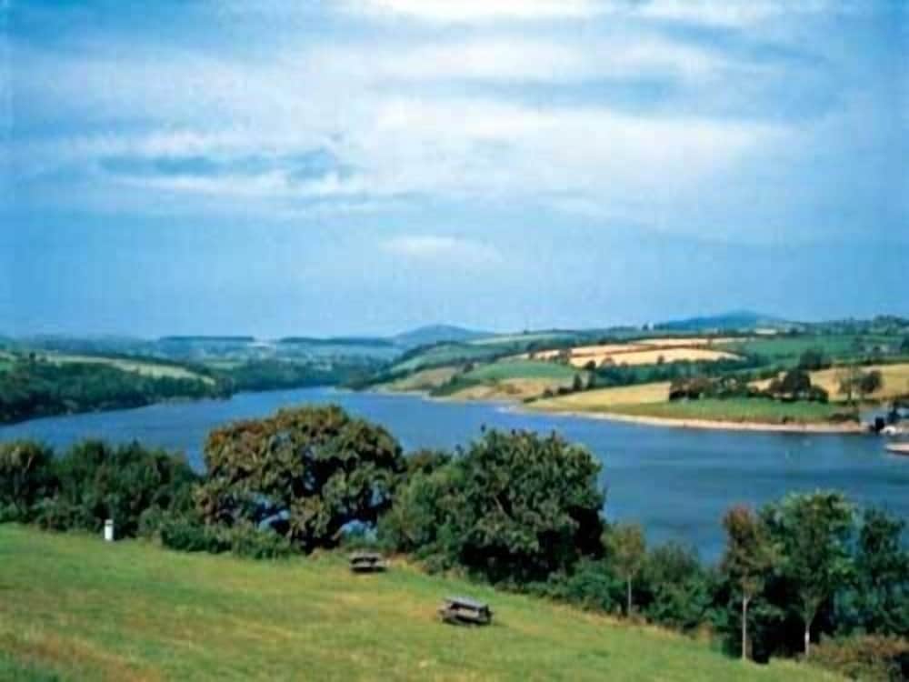 Llysyfran Farm B&B