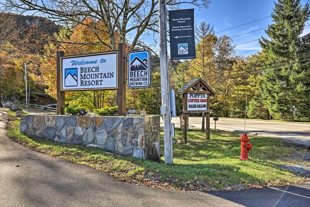 Walk to Hiking & Skiing: Beech Mountain Condo