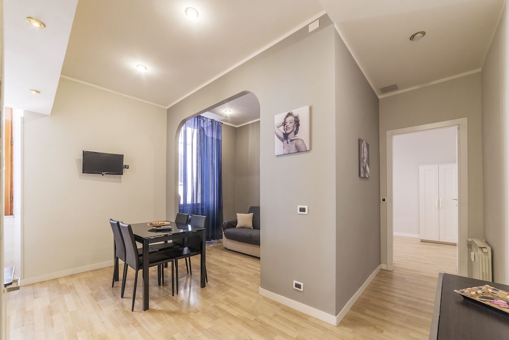 Vittorio Emanuele Apartment