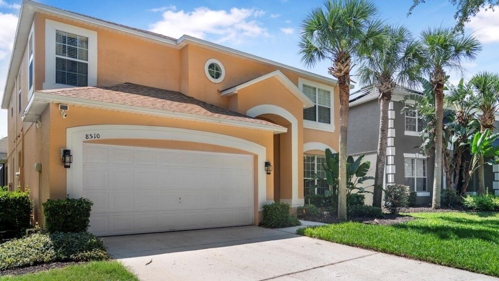 Lovely 7 Bed Pool Home With Game Room-8510phd 7 Bedroom Home by RedAwning view 3