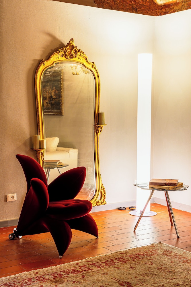 PALAZZO DELLA BIANCA- Royal Experience