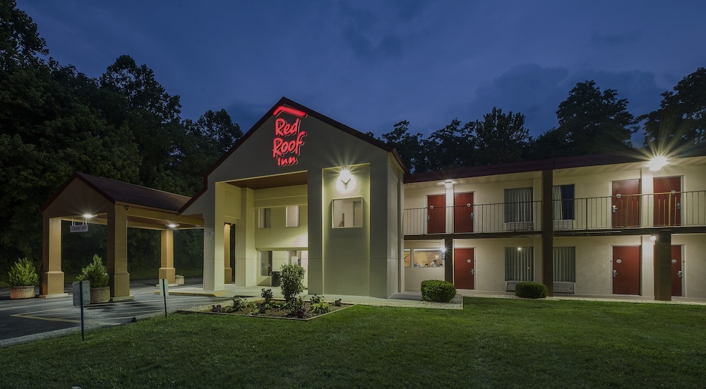 Williamsport Vacations - Red Roof Inn Hagerstown - Williamsport, MD - Property Image 5
