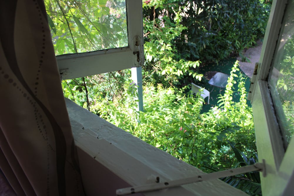 Travellers Paradise Heritage Historical Place - Hostel