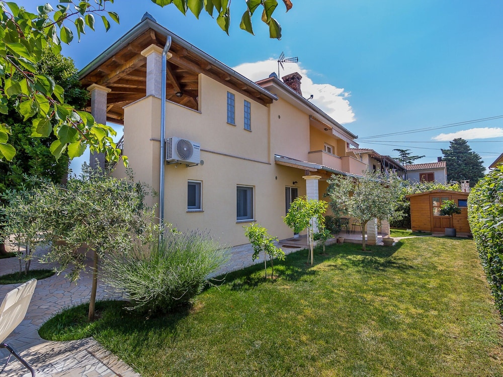 Holiday Home in Vodnjan With Private Pool view 5