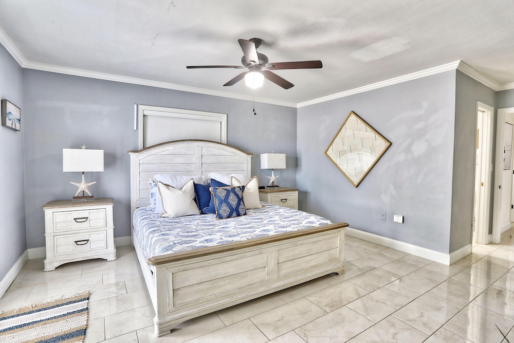 Villa At Bahia Shores-4br