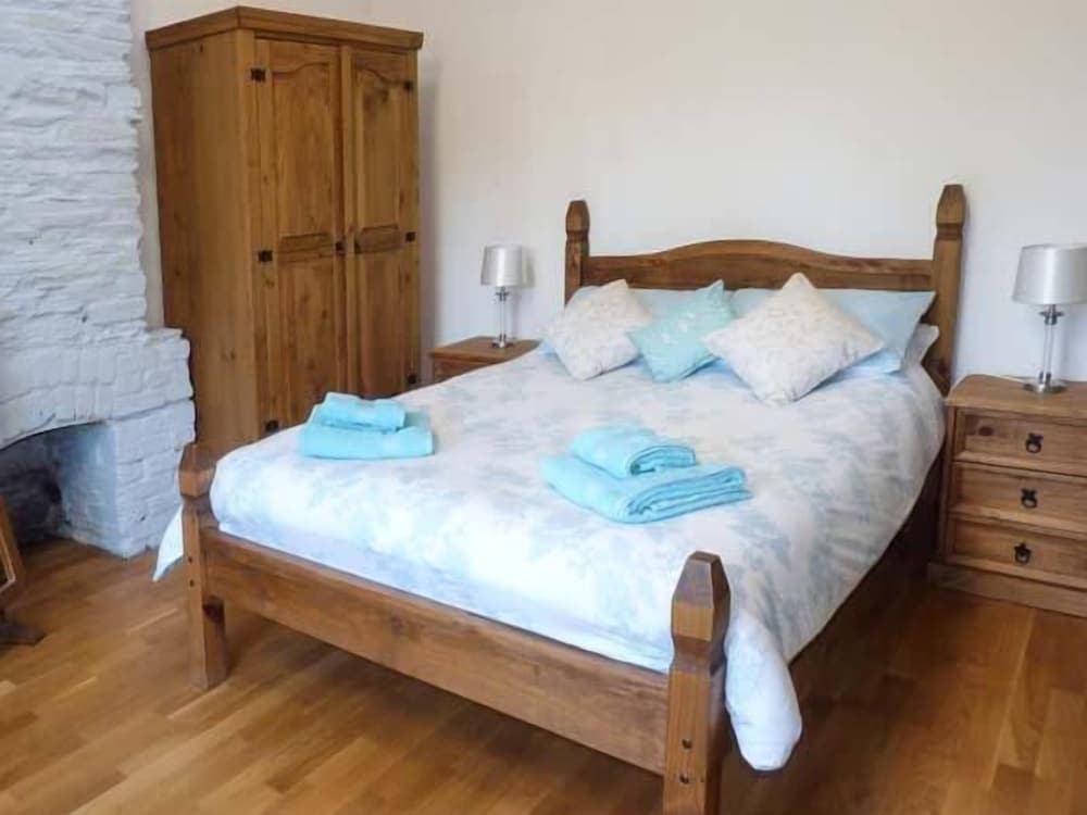 Tavistock Vacations - The Coach House - Property Image 4