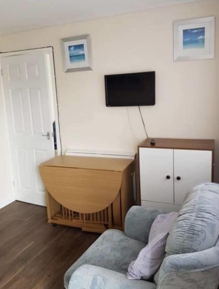 2 Bedroom Chalet Near the Beach view 3
