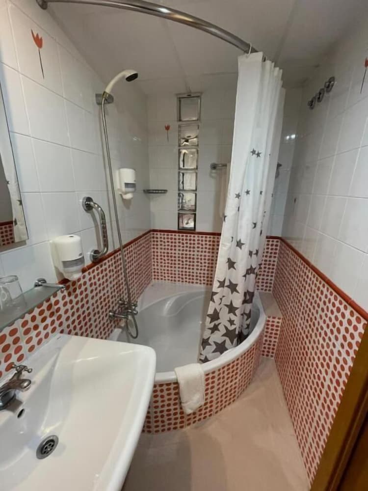 HOTEL TIO PEPE