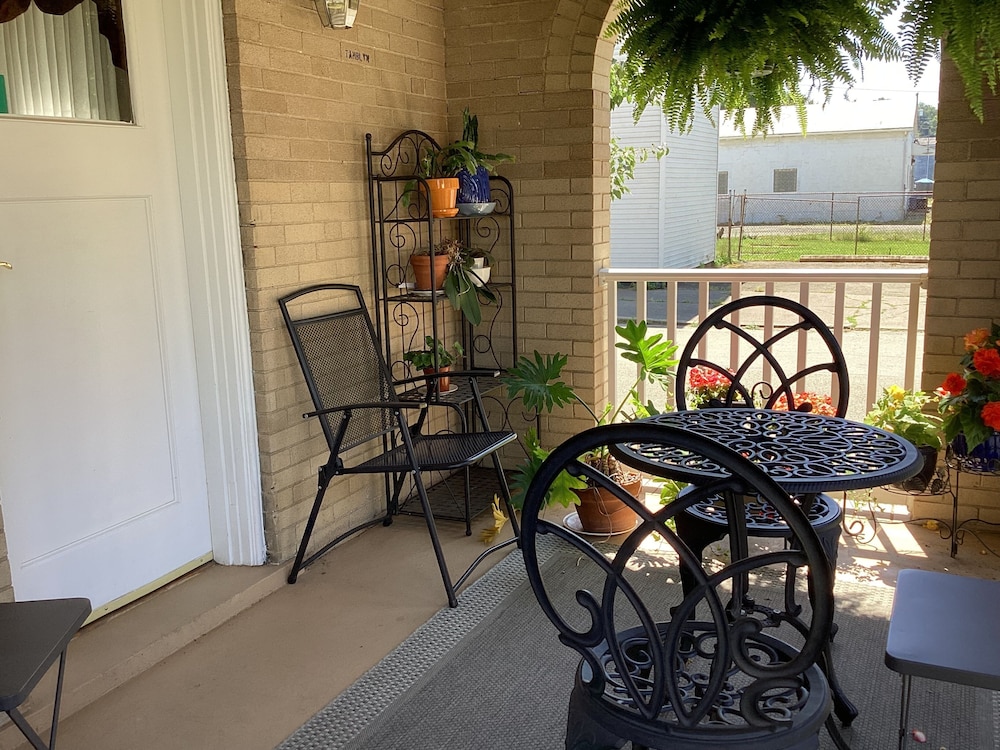 Connellsville B&B
